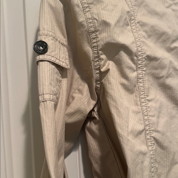 Jacket - Picture 6 of 10